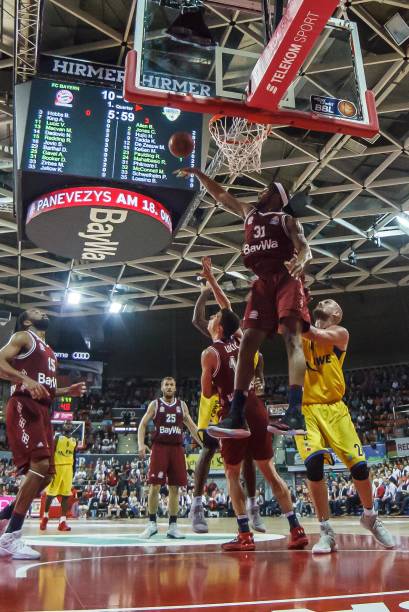 常园订婚！晒与未婚夫甜蜜合影 巴黎奥运会她曾勇夺女子拳击冠军